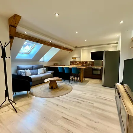 Apartmán De Robert, Nid De Luxe Au Centre-ville *