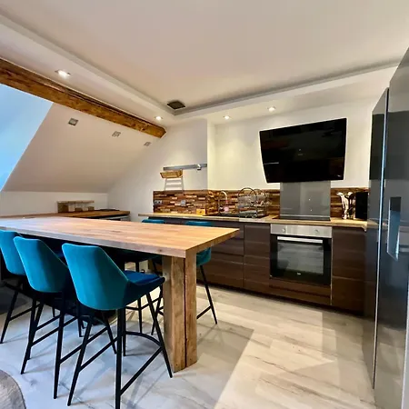 De Robert, Nid De Luxe Au Centre-ville