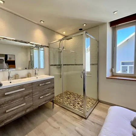 Apartmán De Robert, Nid De Luxe Au Centre-ville *