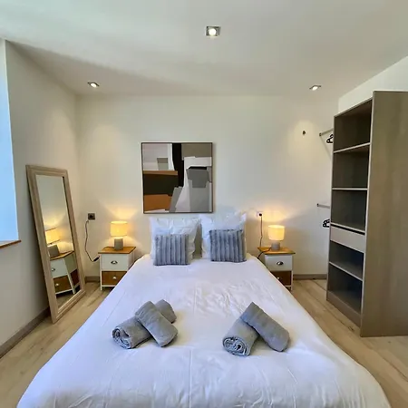 De Robert, Nid De Luxe Au Centre-ville * Gérardmer